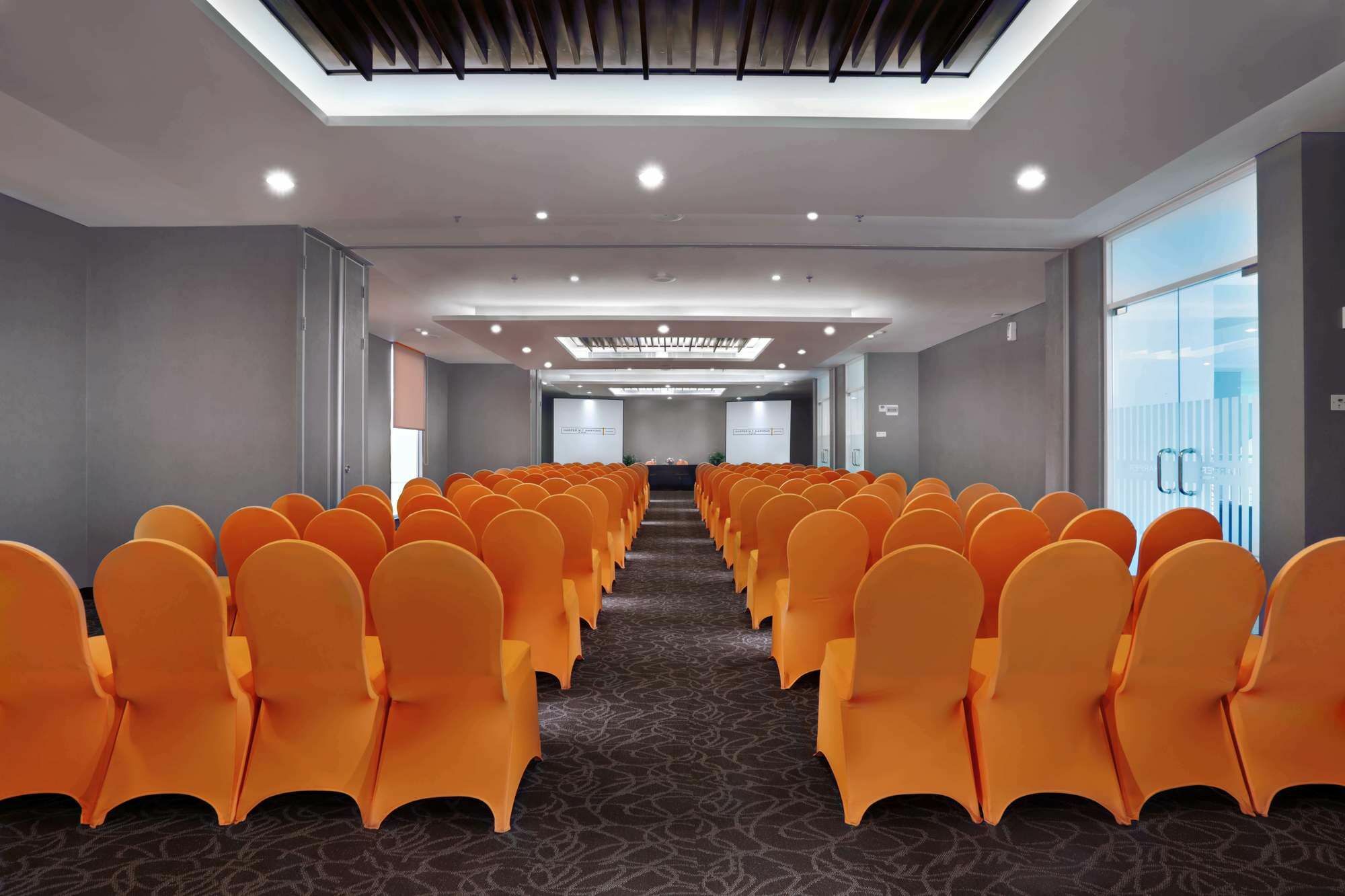 Harper Mt Haryono By Aston Hotel Jakarta Exterior photo